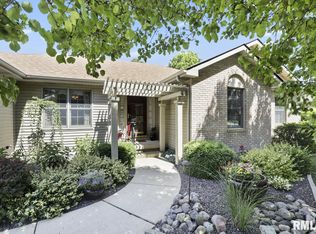 2204 Disar Dr, Springfield, IL 62711