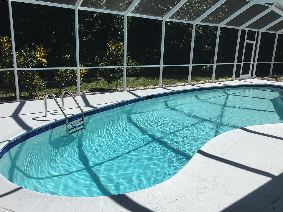 2nd image of 3848 Crayton Rd
