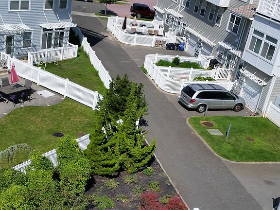 3rd image of 7210 Sandy Dune Way
