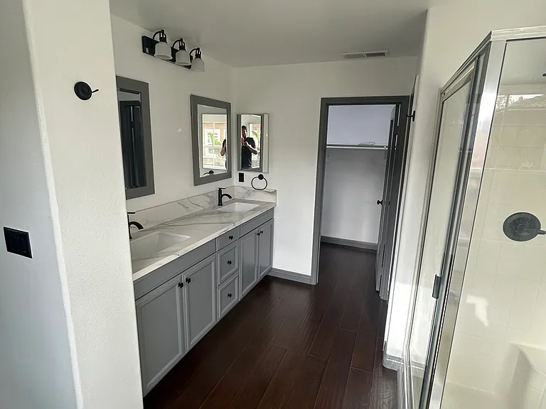 3630 W Medici Ln — Photo 7