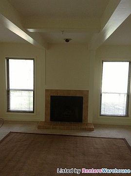 3rd image of 1008 Donegal SE