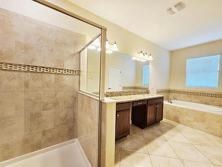 7468 Fairgrove Ave — Photo 20