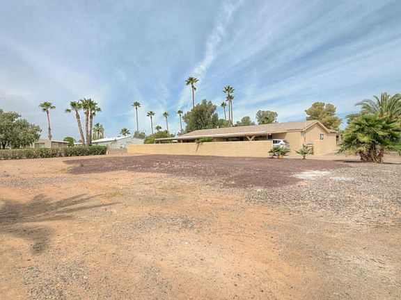 3rd image of 9008 E Cactus Ln S