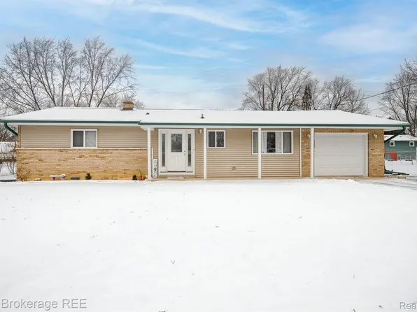 4365 E Atherton Rd, Burton, MI 48519