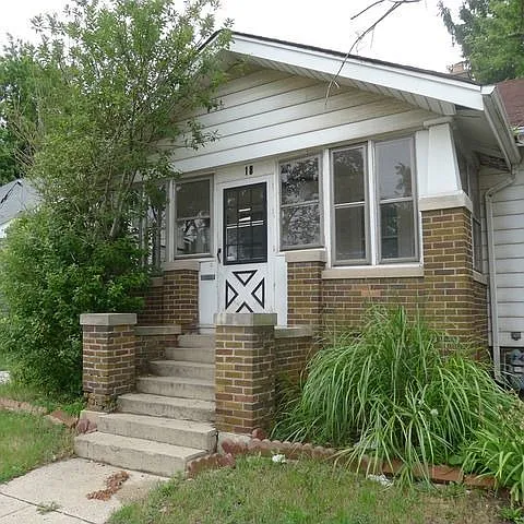 18 S Lewis Ave photo 1
