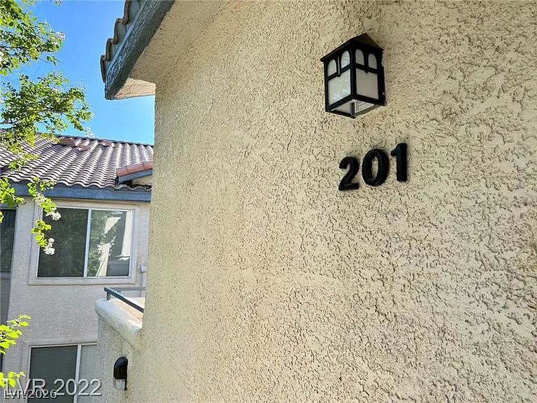 3101 Casey Dr #201 — Photo 16