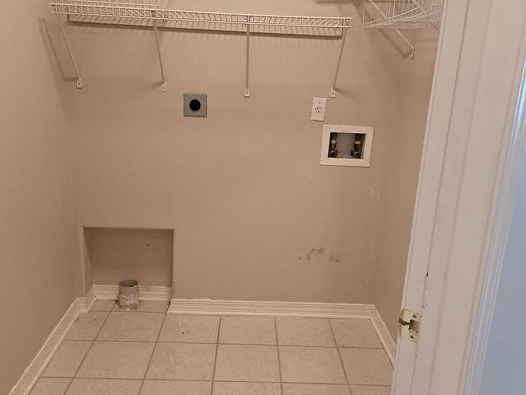 3413 Jasmine Trace Ln — Photo 10