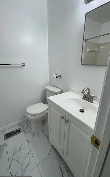 7927 Foxcrest Ct #7927 — Photo 11
