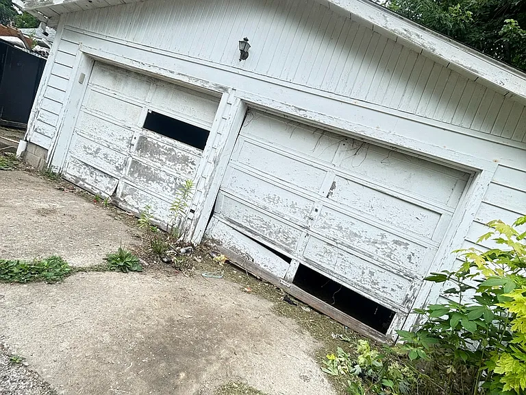 108 E Shipping St — Photo 20
