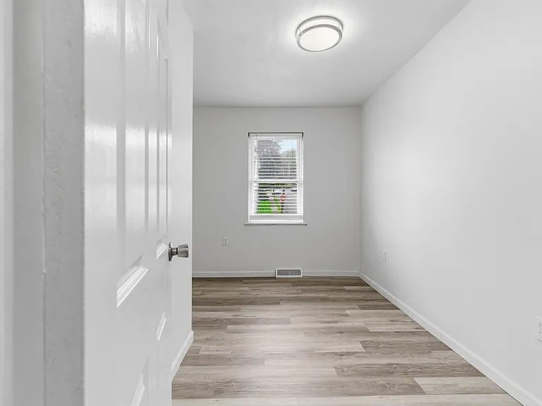 790 Highland Ave — Photo 8