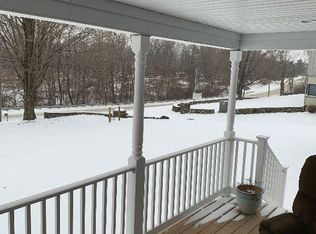 158 Oxford Rd, Oxford, CT 06478