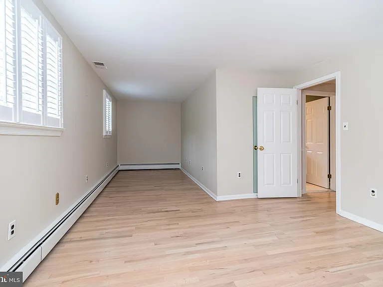 38 Chestnut Valley Dr — Photo 30
