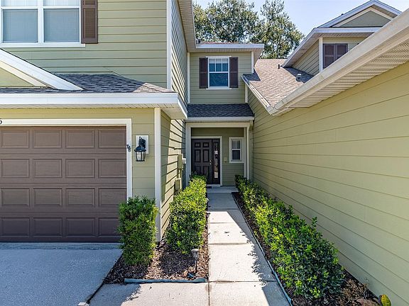 2nd image of 20105 Weeping Laurel Pl