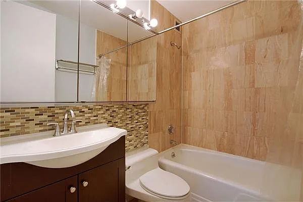 Rented by TNG Nassimi Realty | media 18