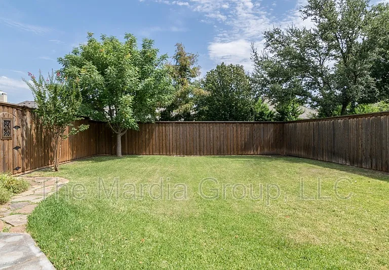 5403 Exeter Dr — Photo 36