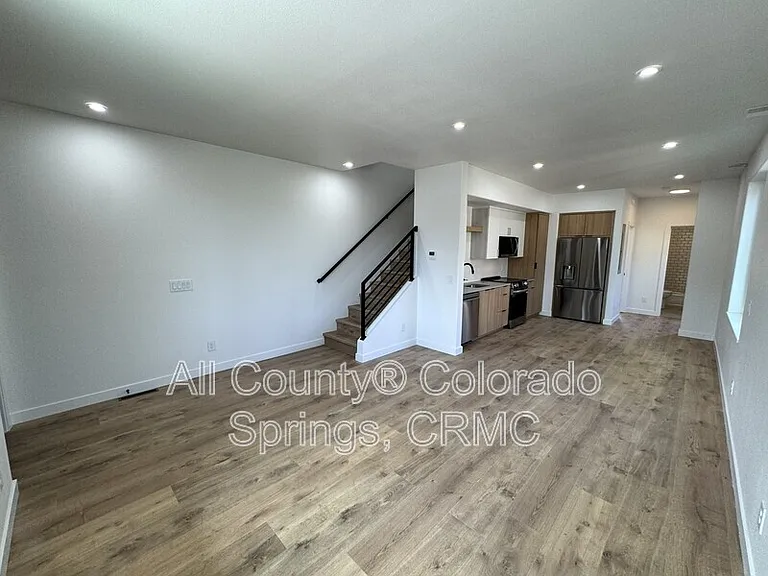 2512 W Bijou St — Photo 3