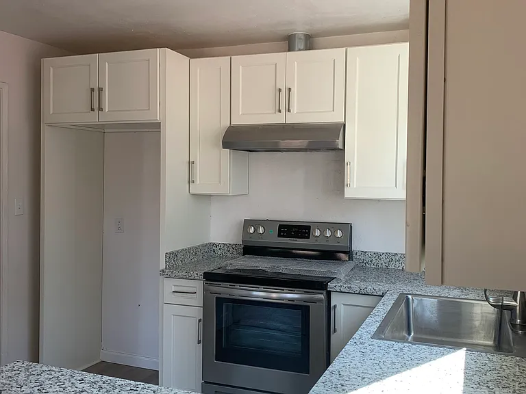 287 Camellia St — Photo 3