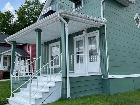 7562 Miller Rd, Swartz Creek, MI 48473