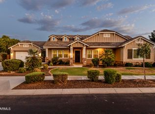 2825 E Harwell Rd, Phoenix, AZ 85042