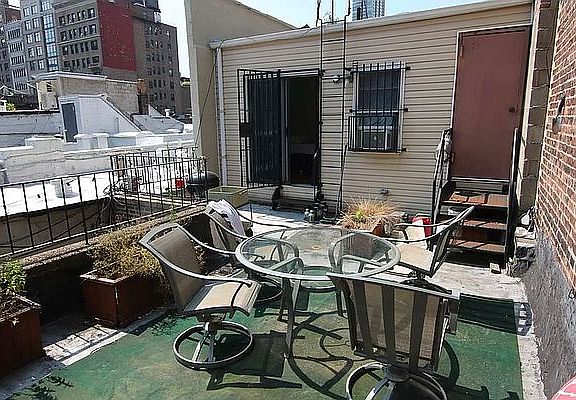 2nd image of 151 W 72nd St Ph B