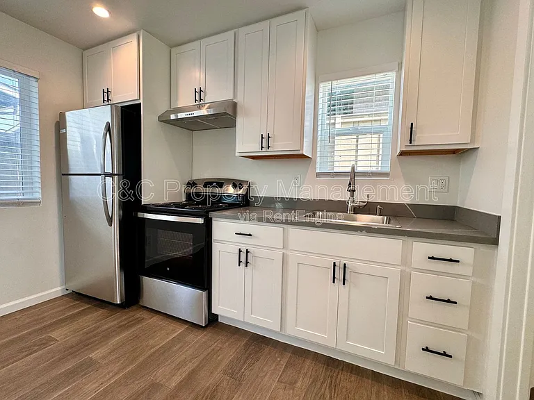 1268 Prospect St #B — Photo 4