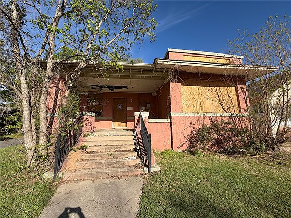 3rd image of 2503 Highland Ave