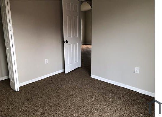 5th image of 1614 Howland Blvd