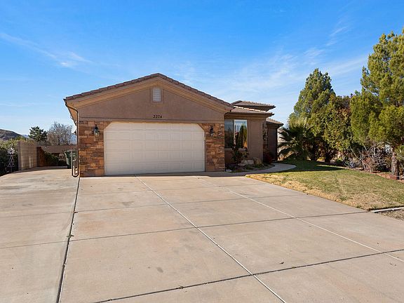 3rd image of 2274 S Mountain View Cir