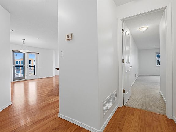 4th image of 1320 Rutherford Rd SW #208