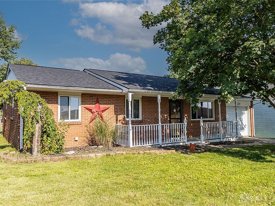 1st image of 215 Oxford Dr