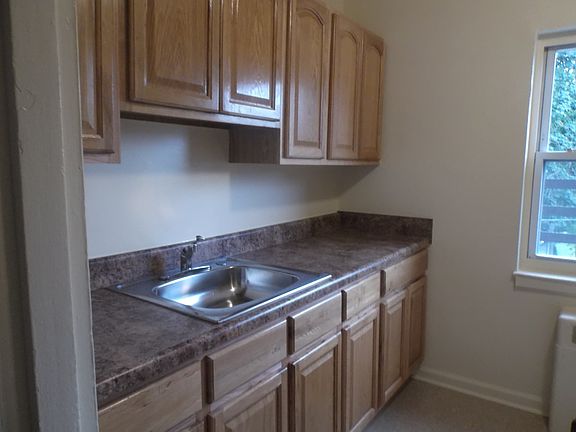 5th image of 410 Prospect St #584620ebe