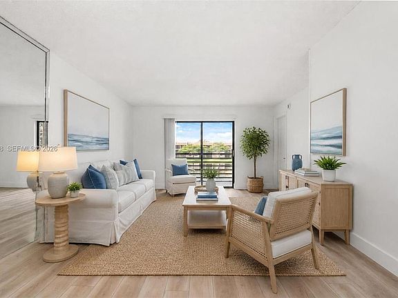 3rd image of 10130 Sunrise Lakes Blvd APT 210