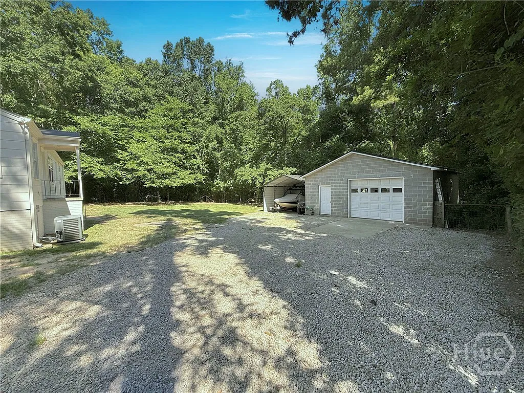 2 bed, 1.0 bath, 1228 sqft, $1,800 — Photo 4