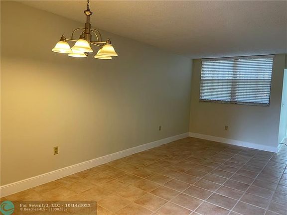 3rd image of 9400 W Flagler St APT 114