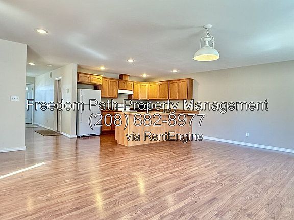 5th image of 2918 Boyer Ave
