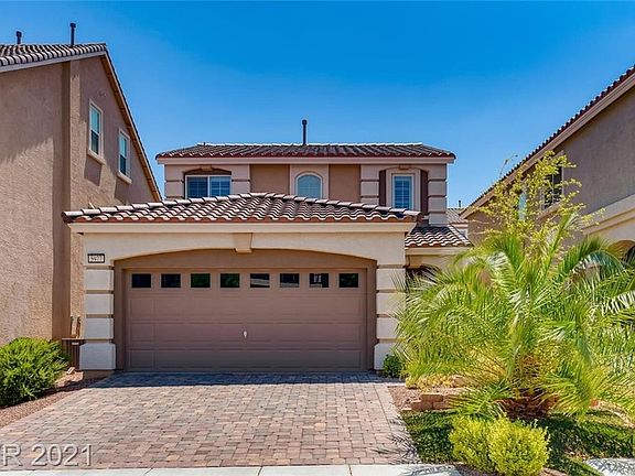 2nd image of 5977 Azzura Palms Ave