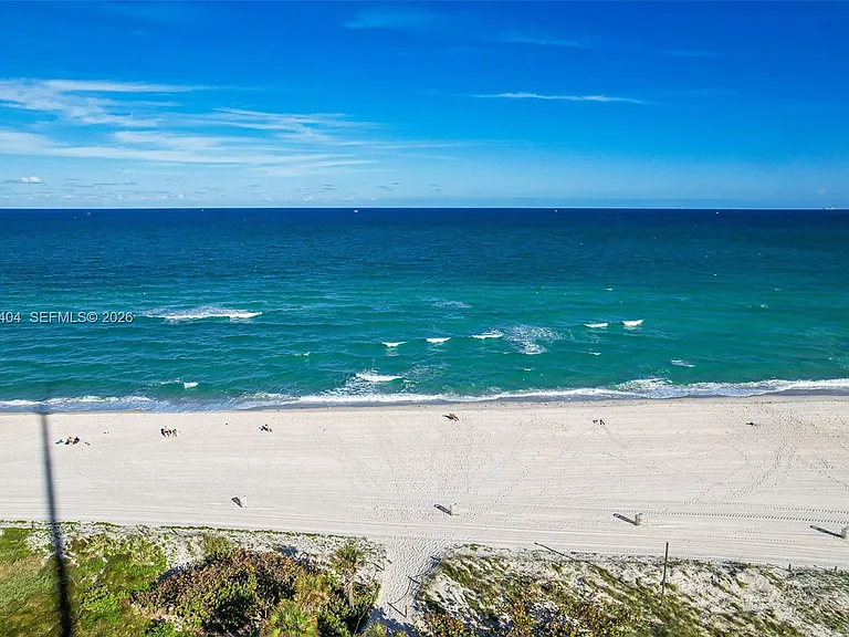 5401 Collins Ave #813 — Photo 40