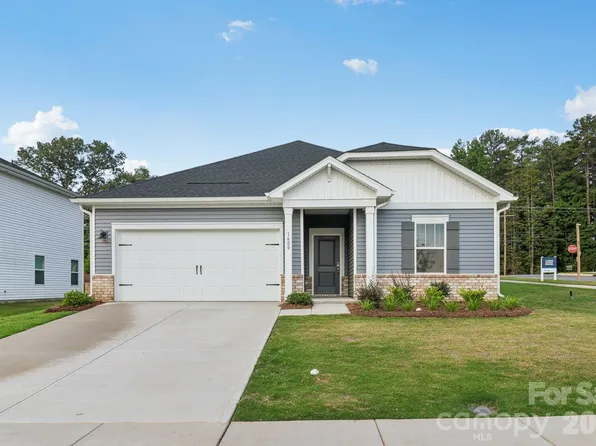 2459 Chartwell St, Stanley, NC 28164