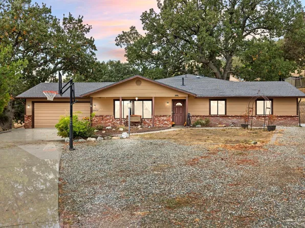 24421 Pueblo Ct, Tehachapi, CA 93561