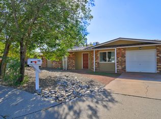 709 Nakomis Dr NE, Albuquerque, NM 87123