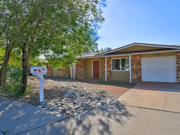 709 Nakomis Dr NE, Albuquerque, NM 87123