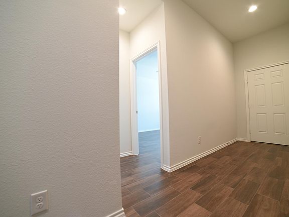 2nd image of 1407 Buckley St