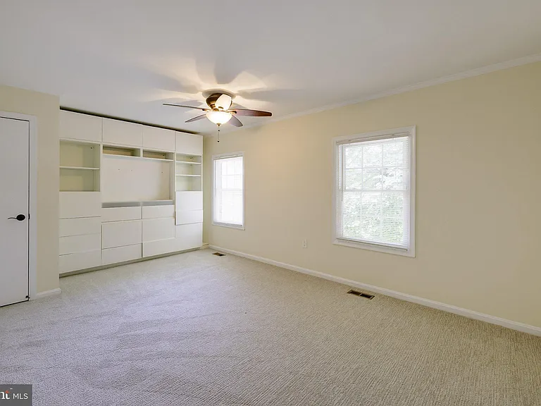 7518 Westlake Ter #32 — Photo 31