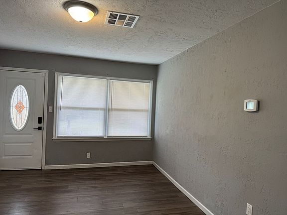5th image of 2301 NW 36th St