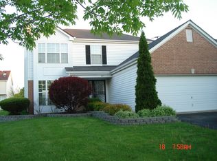 425 Monarch Ln, Bolingbrook, IL 60440