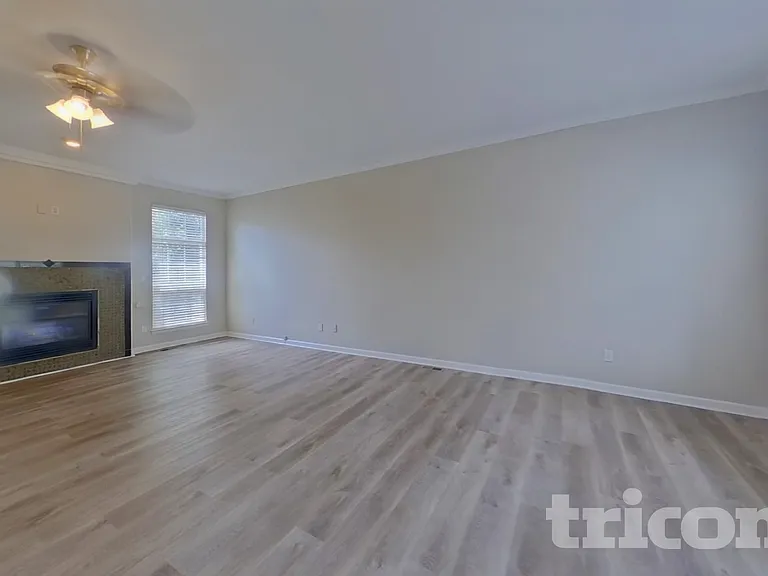 20226 Willowbend Ln — Photo 3