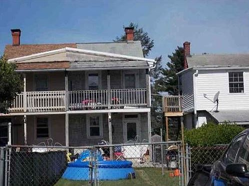 2nd image of 722 N Hanover St