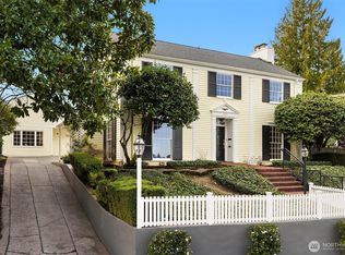 3033 E Laurelhurst Dr NE, Seattle, WA 98105