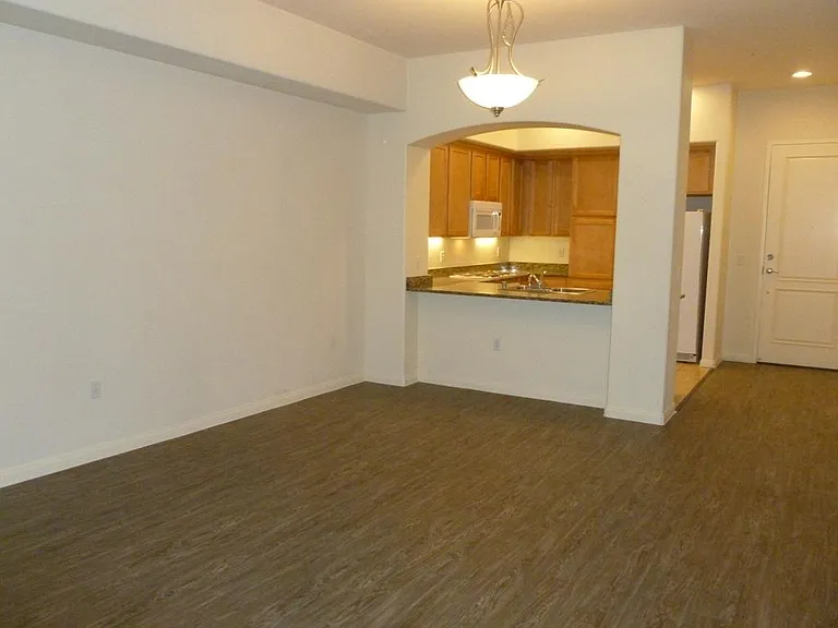 32 E Serene Ave #123 — Photo 8