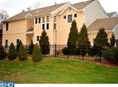 721 Spring Ln, Philadelphia, PA, 19128